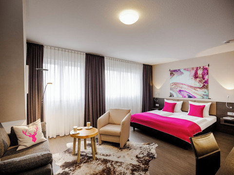 老城布勒费尔德酒店