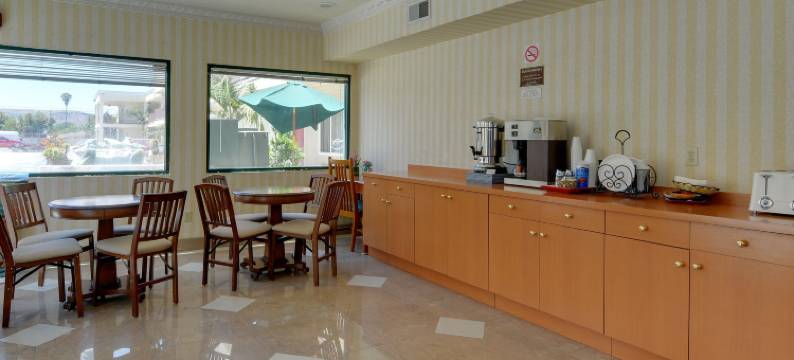 哈仙达岗瓦加邦德酒店(Vagabond Inn Hacienda Heights)图片