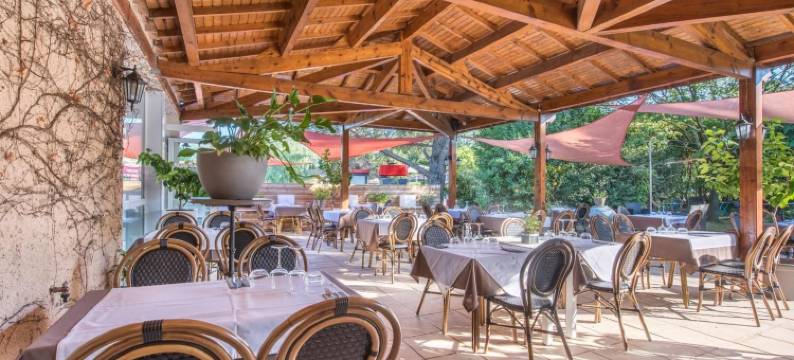 克洛斯布鲁耶雷斯酒店(Le Clos des Bruyères)图片