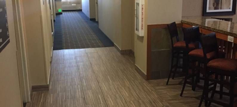 盖特威贝斯特韦斯特优质套房酒店(Best Western Plus Gateway Inn  Suites)图片