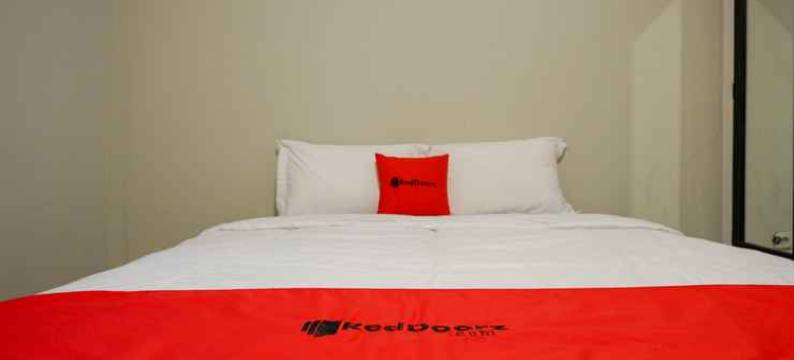 红多兹普拉斯酒店-近日惹市购物中心5号(RedDoorz Plus Near Jogja City Mall 5)图片