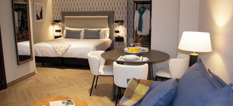 里贝拉门套房(Puerta de la Ribera Suites)图片