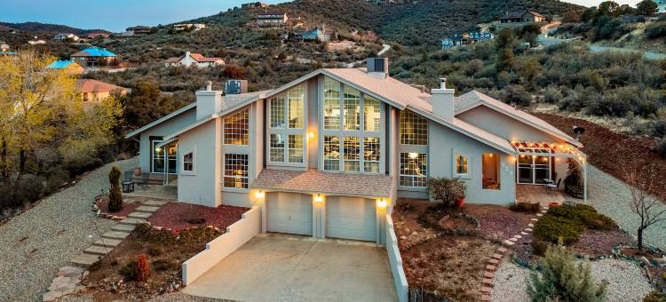 新豪华普雷斯科特猞猁B B 4k平方英尺，可住22人(New Luxury Prescott Lynx B B 4k ft2 Sleeps 22)图片