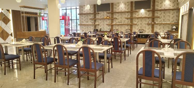 拉尤拉狮子上议院客栈(Lion Lords Inn Rajula)图片