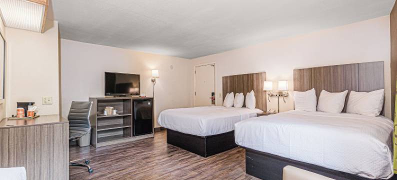 伊康旅馆(Econo Lodge Cherokee Near River Park)图片