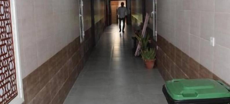 RED-35 皇家旅馆(RED-35  Royal Inn)图片