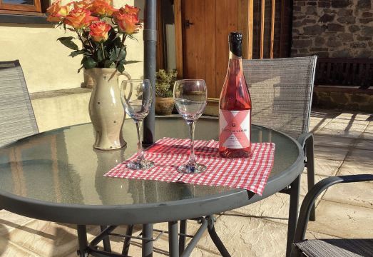 Quoit X Barn Hotel Overview