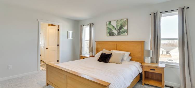 距威斯康星大学13英里：郊区之家(13 Mi to University of Wisconsin: Suburban Home)图片