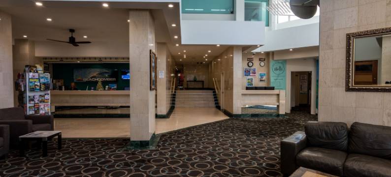 冲浪天堂度流浪者假村(Beachcomber Resort - Official)图片