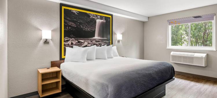 刘易斯顿奥本区速8酒店(Super 8 by Wyndham Lewiston Auburn Area)图片