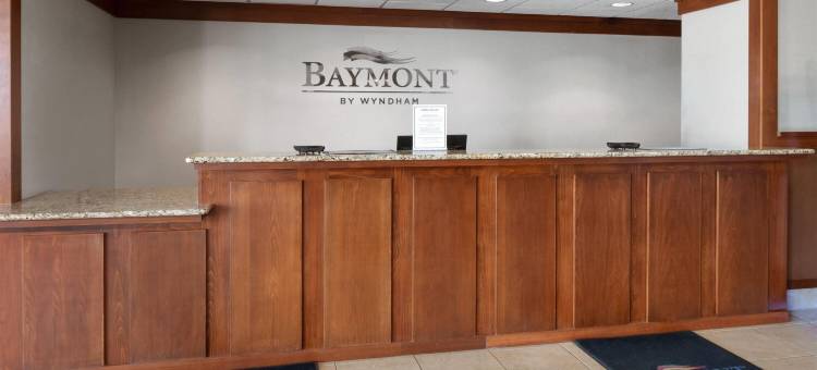 詹姆斯敦会议中心和水上公园温德姆贝蒙特酒店(Baymont by Wyndham Jamestown Conference Center & Water Park)图片