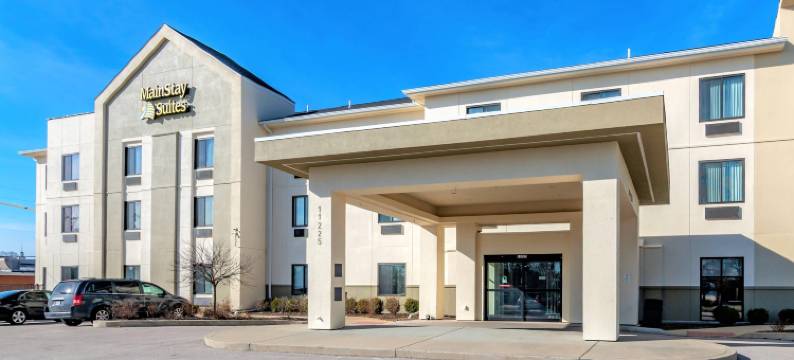 圣路易机场主流套房(MainStay Suites St. Louis Airport)图片