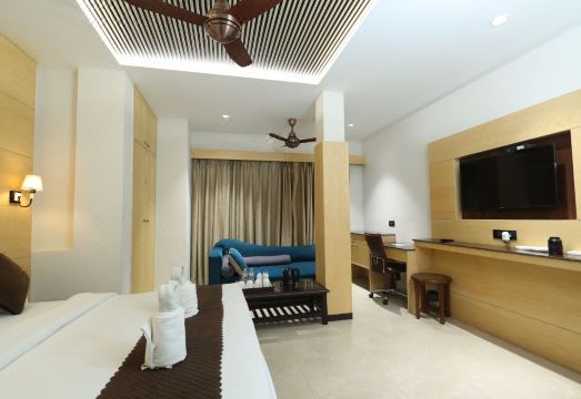 Hotel Sar Kamla Dham Hotel Overview