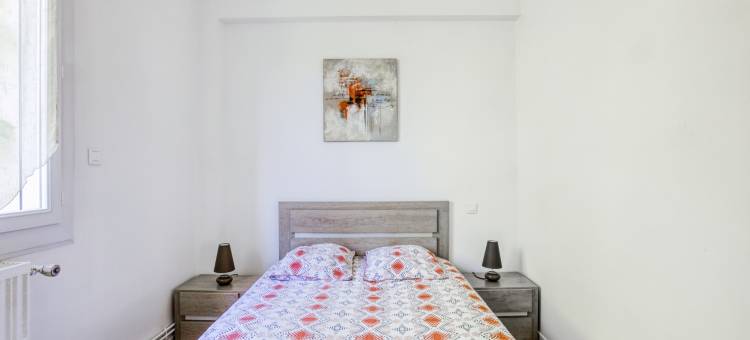 Holiday Home in Barry-d'Islemade with Pool图片