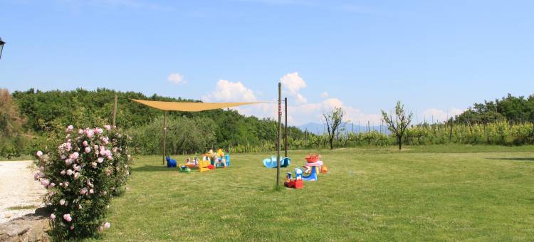 Nice apartment in Guasticce with pool图片