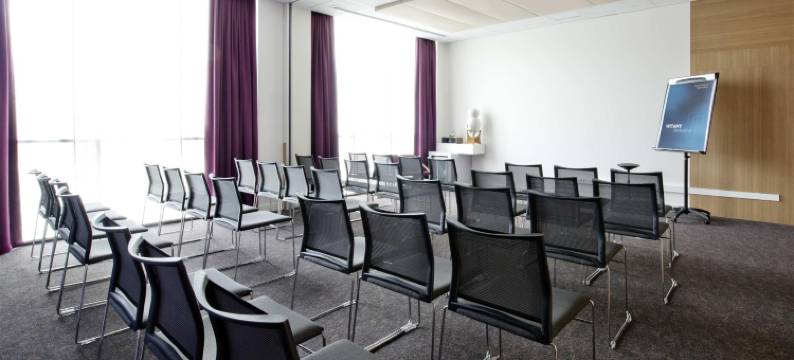 卡昂珍珠海岸诺富特酒店(Novotel Caen Côte de Nacre)图片