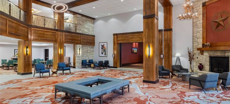 I-35穆尔瓦凡欢朋套房酒店(Hampton Inn & Suites I-35/Mulvane)图片