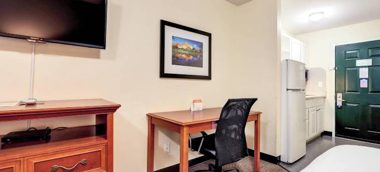 西敏丹佛北郊区开放式客房(Suburban Studios Westminster Denver North)图片