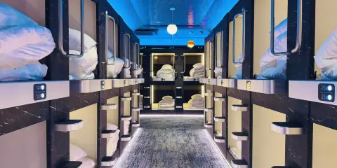 別府塔膠囊旅舍