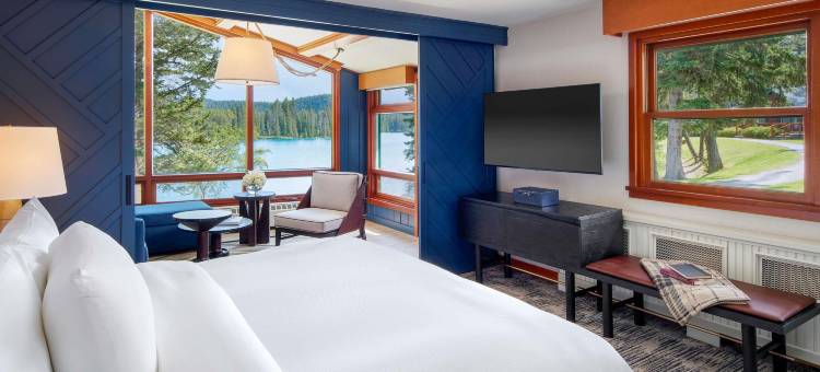 费尔蒙特贾斯珀帕克小屋(Fairmont Jasper Park Lodge)图片