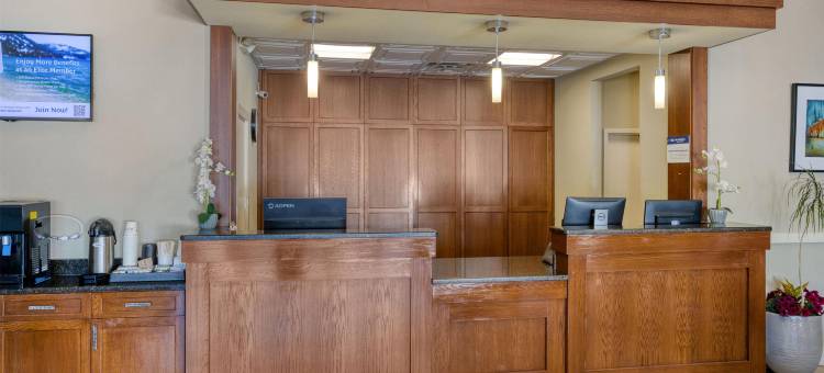 亨德森维尔贝斯特韦斯特酒店(Best Western Hendersonville Inn)图片