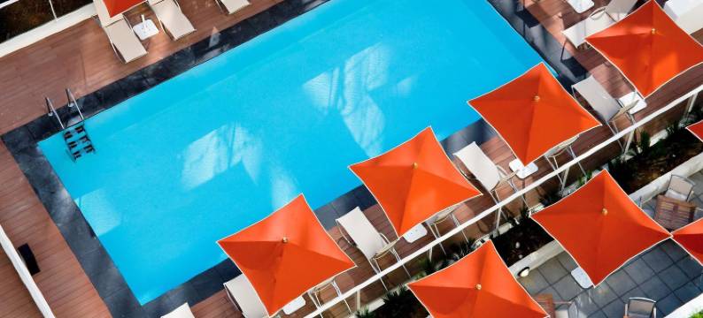 尼斯蔚蓝海岸机场诺富特套房酒店(Novotel Suites Nice Airport)图片