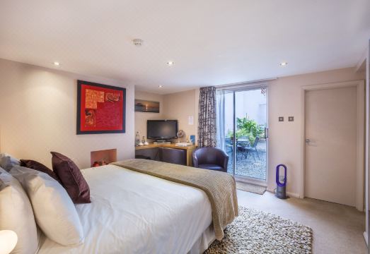 Brightonwave Hotel Overview