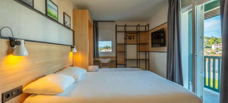 宜必思西布勒圣让德吕兹酒店(Ibis Ciboure Saint-Jean-De-Luz)图片