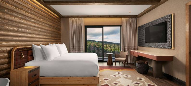 Ceylan Splend'or Uludag, Autograph Collection图片