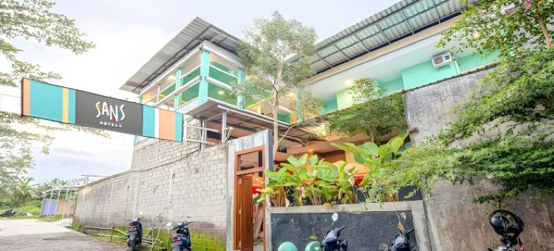 桑斯婆罗浮屠民宿-位于巴纽旺宜(Sans Hotel Borobudur Banyuwangi)图片