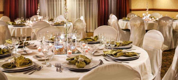 密尔沃基西部布鲁克菲尔德丽怡酒店(Country Inn & Suites by Radisson, Milwaukee West (Brookfield), WI)图片