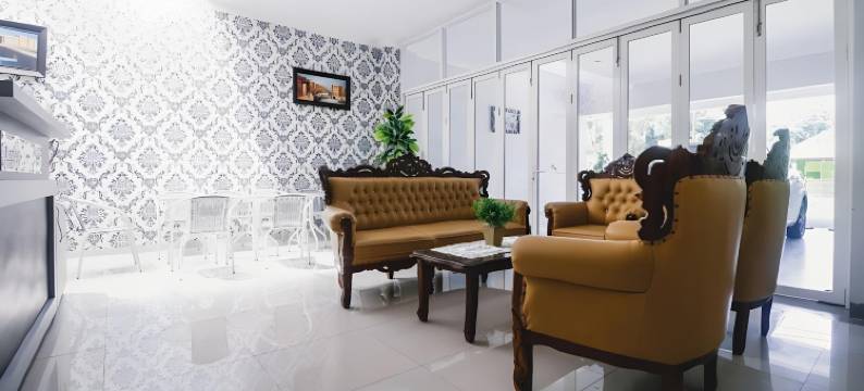 红门酒店-近爱马仕皇宫棉兰波罗尼亚(RedDoorz Near Hermes Place Polonia Medan)图片