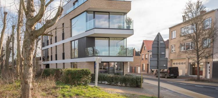 拉布里斯克诺克海斯特现代公寓，带两间卧室和阳光露台(La Brise Knokke-heist Modern Appartement met 2 Slaapkamers en Zonnig Terras)图片