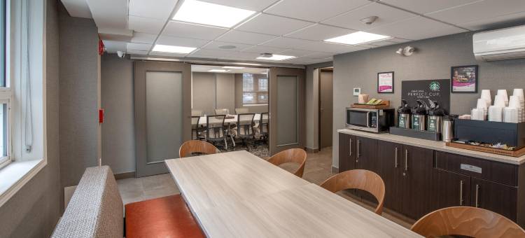 卡尔加里市中心海岸酒店及套房-由阿帕管理(Coast Calgary Downtown Hotel & Suites by APA)图片