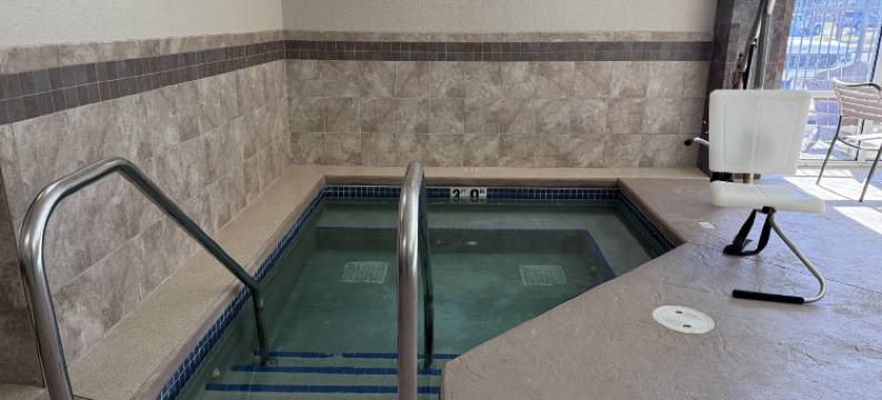 沃潘美吟温德姆酒店(AmericInn by Wyndham Waupun)图片