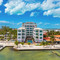 Diamante Beachfront Suites 钻石海滨套房