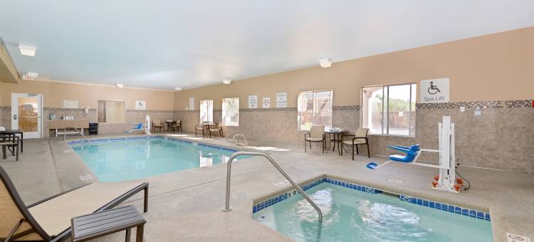 Holiday Inn Express 伯纳利欧(Holiday Inn Express ALBUQUERQUE N - BERNALILLO by IHG)图片