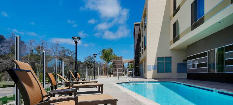 San Diego卡尔斯巴德万枫酒店及套房(Fairfield Inn & Suites San Diego Carlsbad)图片