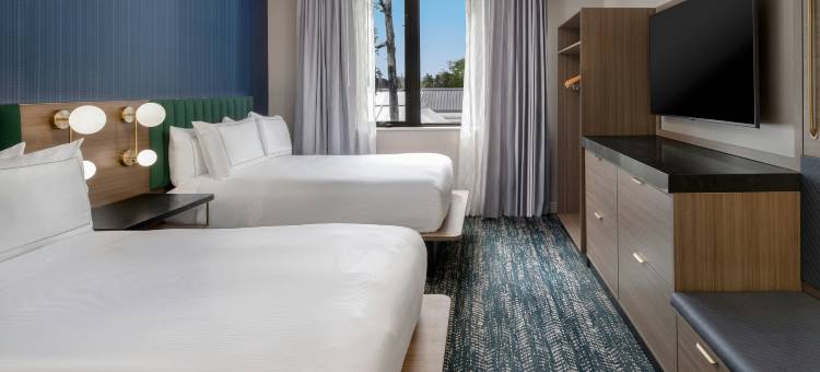 芒特劳雷尔希尔顿逸林酒店(DoubleTree Suites by Hilton Mt. Laurel)图片