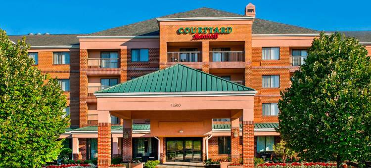 杜勒斯镇中心万怡酒店(Courtyard Dulles Town Center)图片