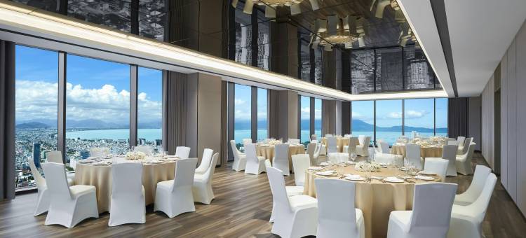 岘港韩江万怡酒店(Courtyard by Marriott Danang Han River)图片