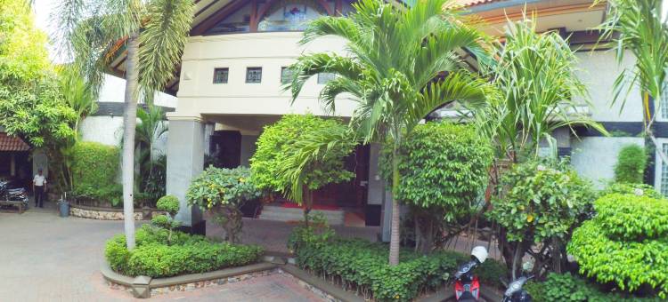 格列希克 1 号撒普塔纳瓦度假村(Sapta Nawa Resort 1 Gresik)图片