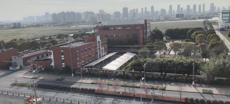 派酒店(昆山友谊医院青阳南路店)图片