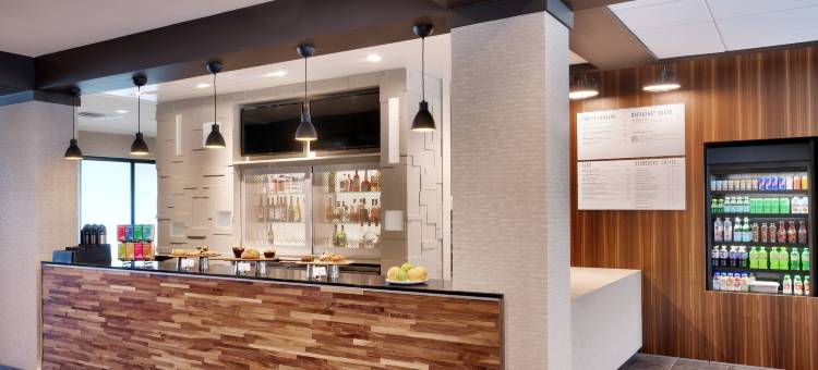 亚特兰大德卢斯市中心万怡酒店(Courtyard Atlanta Duluth Downtown)图片