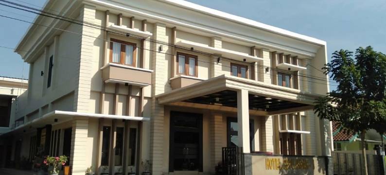 英达1号酒店(Hotel Cepu Indah 1)图片