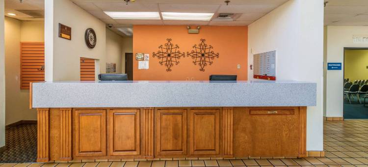 杰克逊西北会议中心凯隆酒店(Clarion Hotel Jackson Northwest)图片