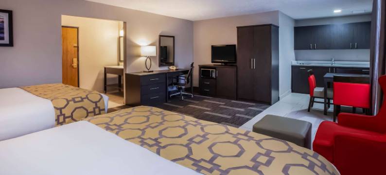 特拉弗斯城温德姆呗盟酒店(Baymont by Wyndham Traverse City)图片