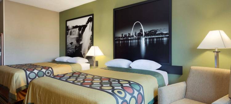 利斯萨米特速8酒店(Super 8 by Wyndham Lees Summit)图片