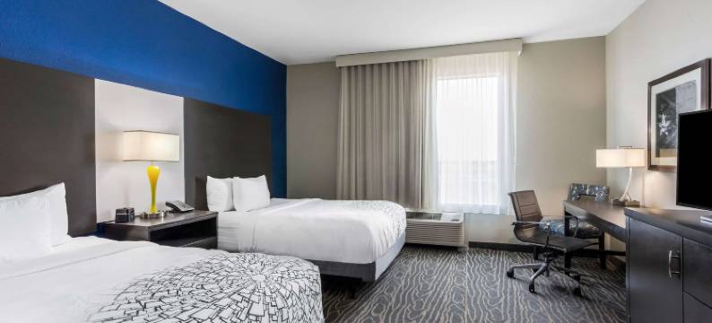 奥德萨北锡耶纳塔拉昆塔温德姆套房酒店(La Quinta Inn & Suites by Wyndham Odessa N. - Sienna Tower)图片