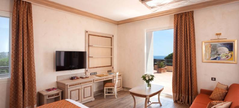 艾雷尔梅萨代尔城堡酒店(Airelles Château de la Messardière)图片